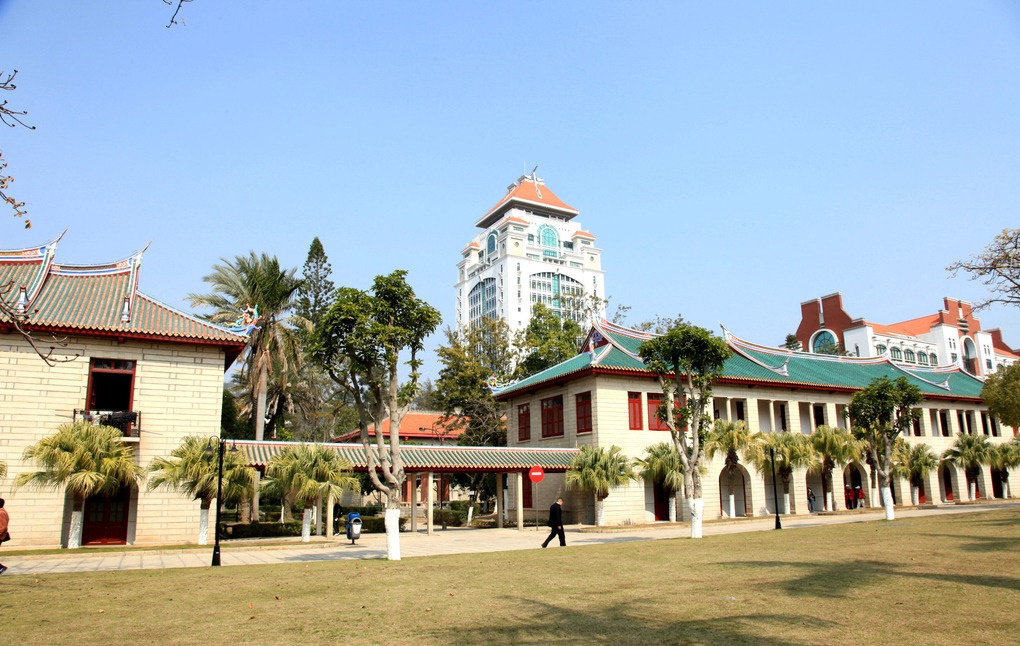 如果余生只能择一人,只能去一座城,我要带她去厦门!