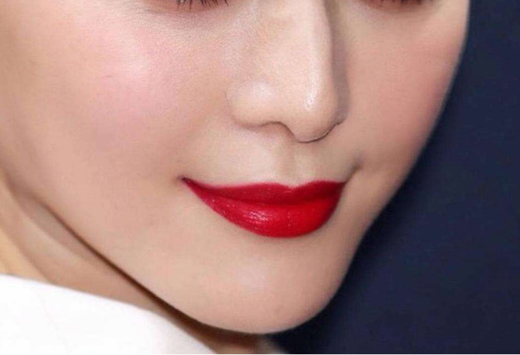 4位女星的"烈焰红唇",只有一个是热巴的,你能全部认出来吗?