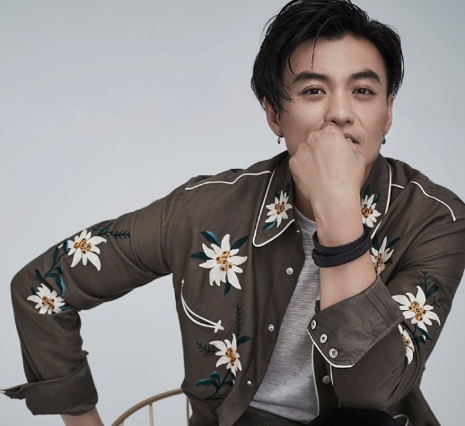 说起现如今各大综艺的主持人,我们比较熟悉的应该是