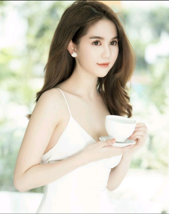 越南第一美女邓玉贞:温婉美丽肤如凝脂的小家碧玉