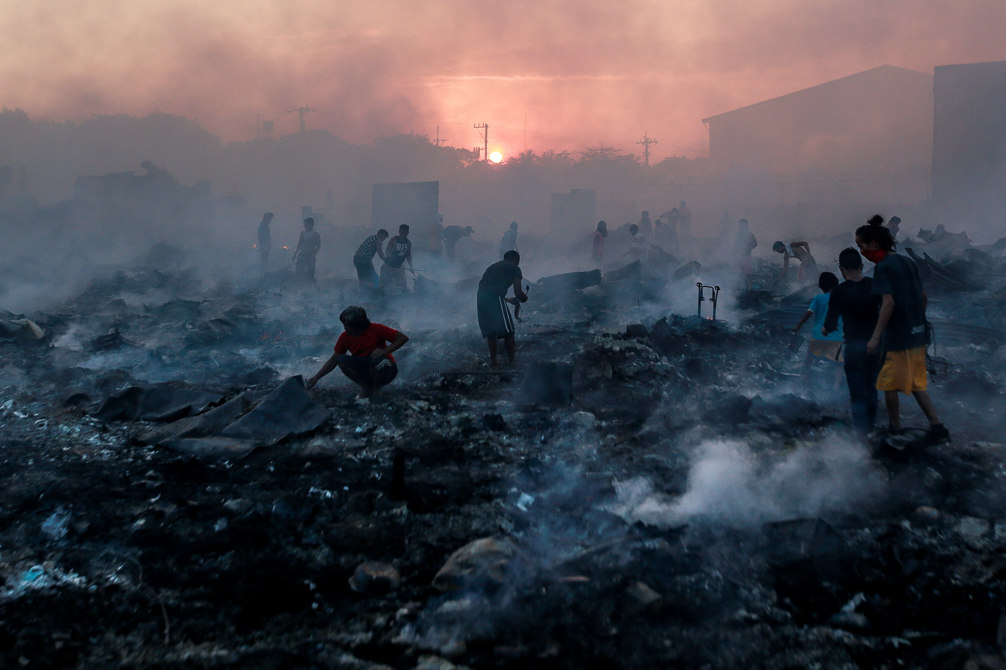 菲律宾:火灾之后