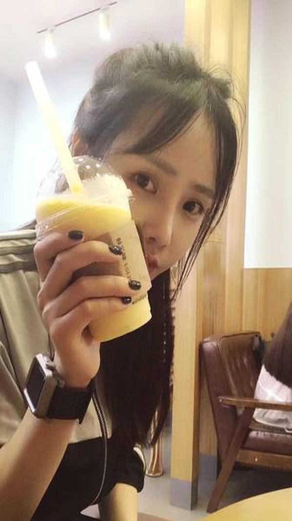 西瓜视频游戏主播一姐曝光 火星妹个人生活照