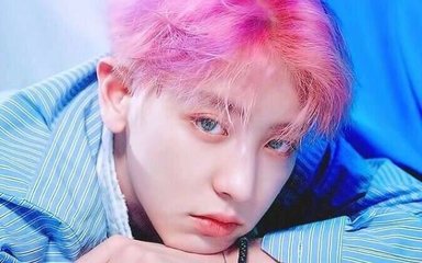 (最后附一张朴灿烈的照片,原来弟弟这么好看!)