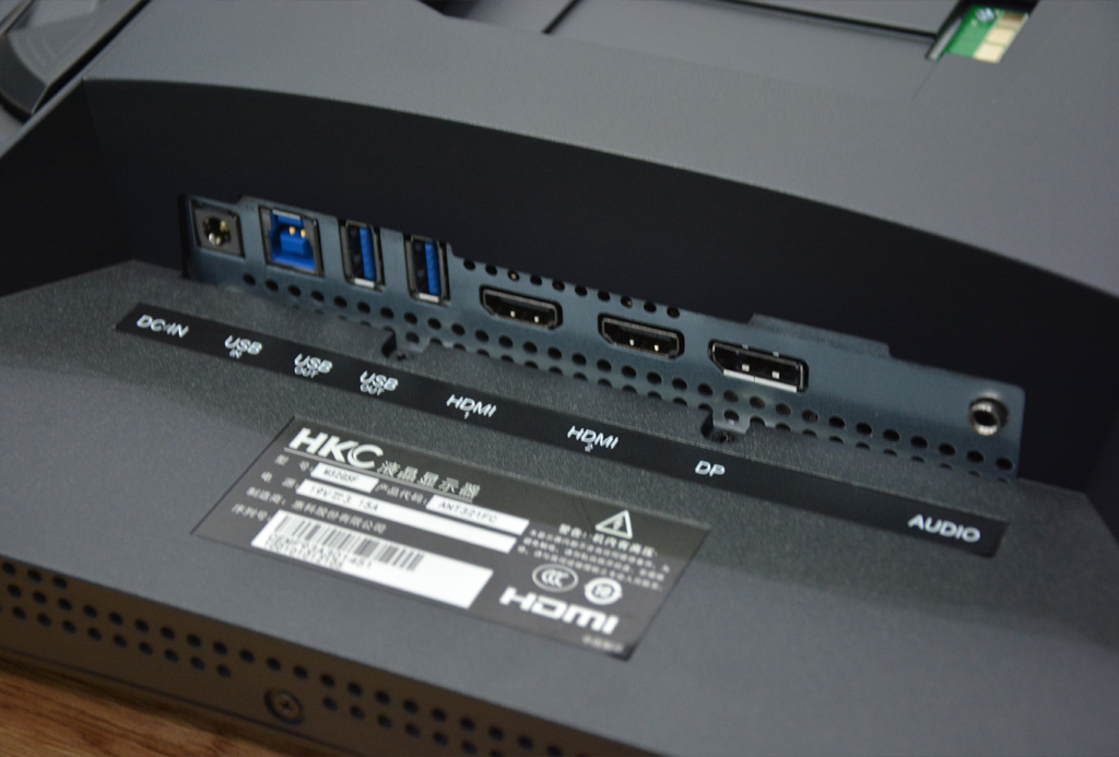 美与速度的结合,蚂蚁电竞ant321fc显示屏测评