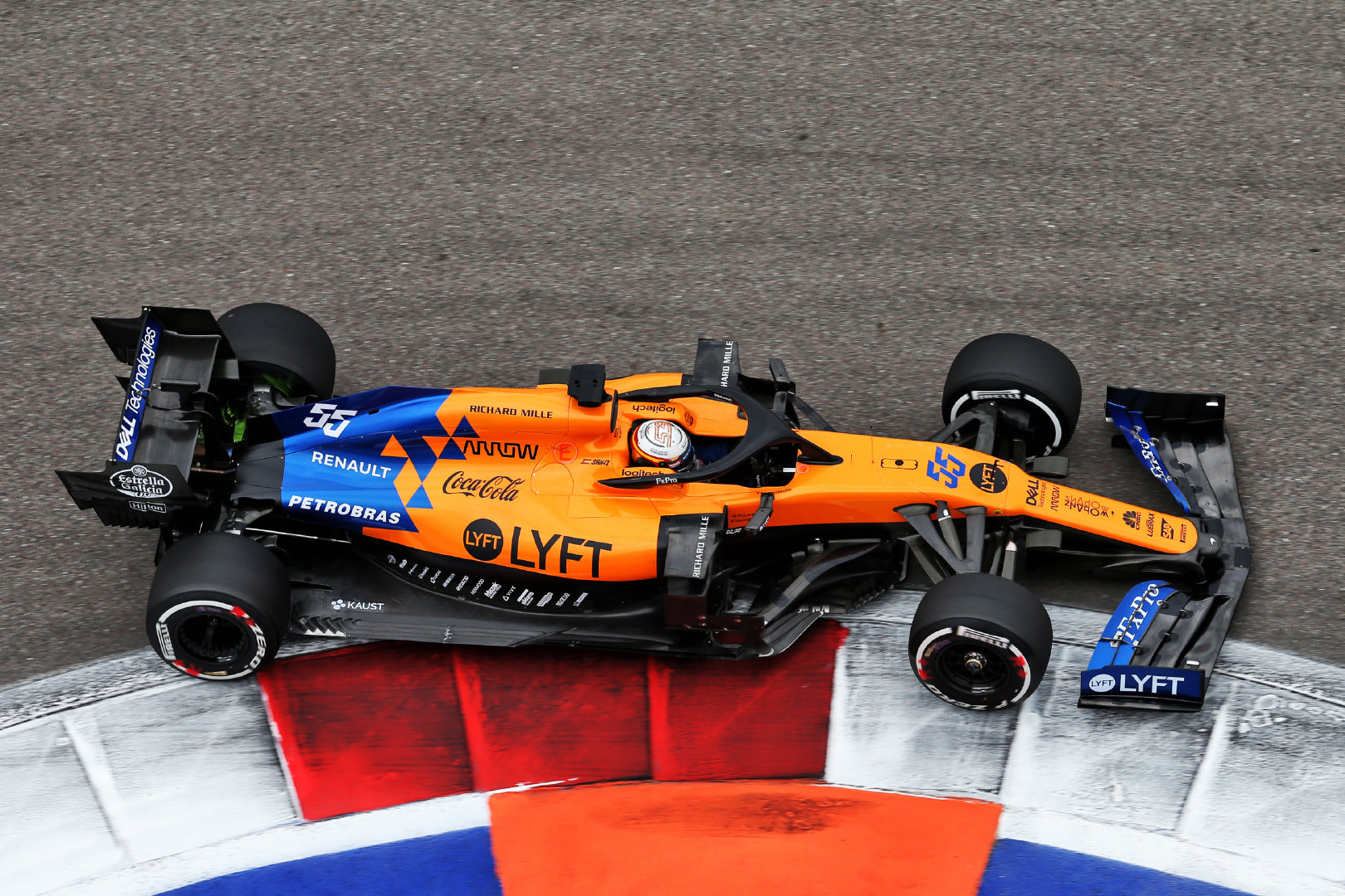 迈凯伦f1车队2014年之后积分首次破百,逐步追近三大车队