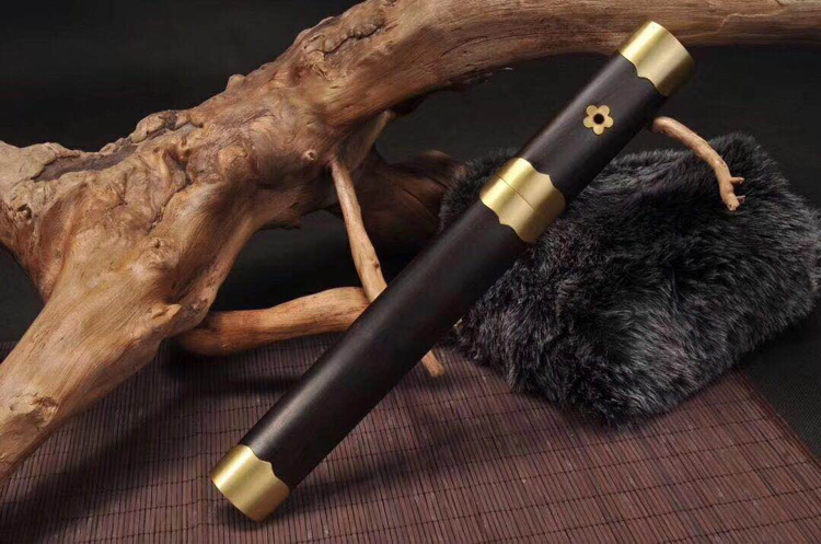 6千克   硬度:60hrct10钢手工淬油锻打,古法高温