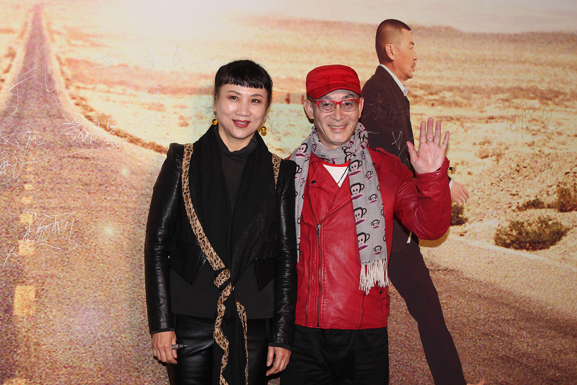 六小龄童和妻子于虹的婚姻故事被传颂至今,两人相互陪伴度过了许多