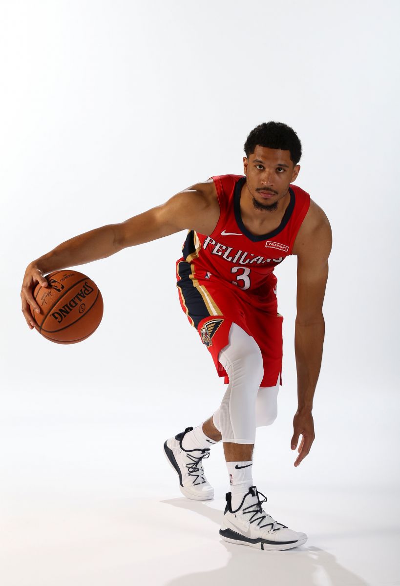 红白14号!鹈鹕官网发布英格拉姆球衣定妆照