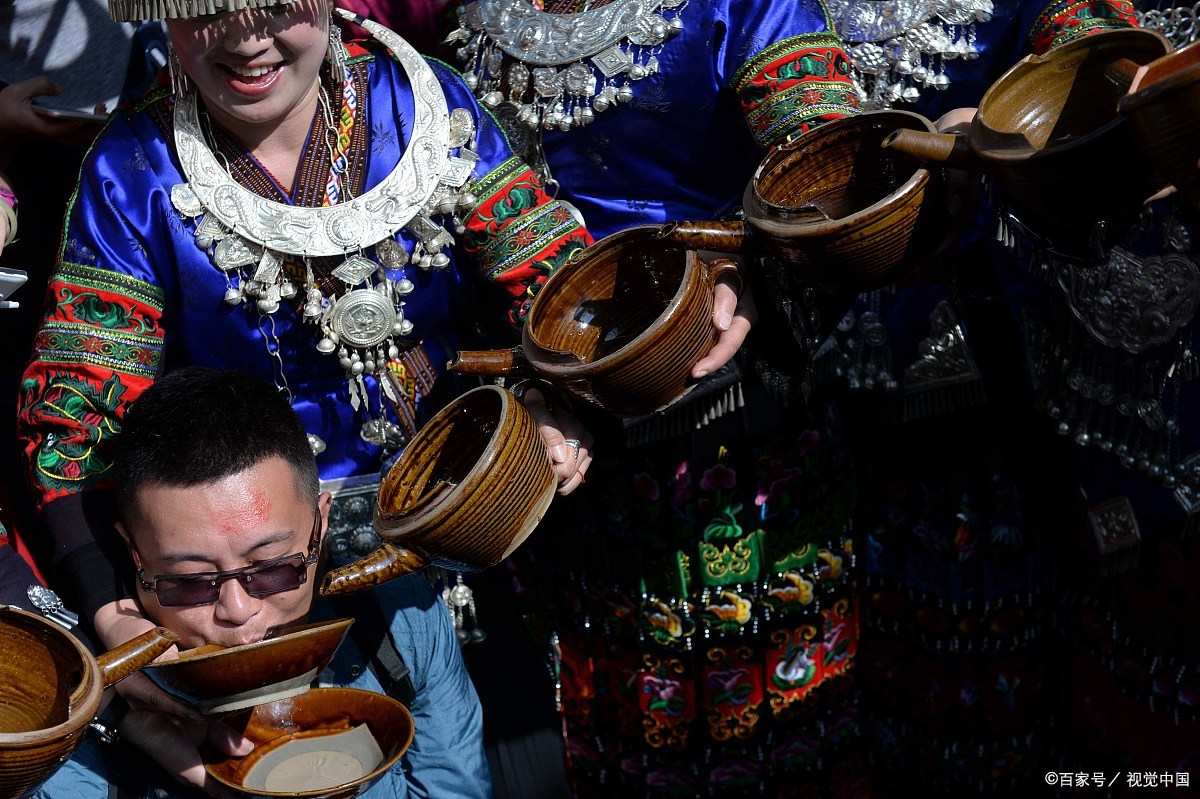 山区农村的"高山流水"是一种怎样的敬酒方法?