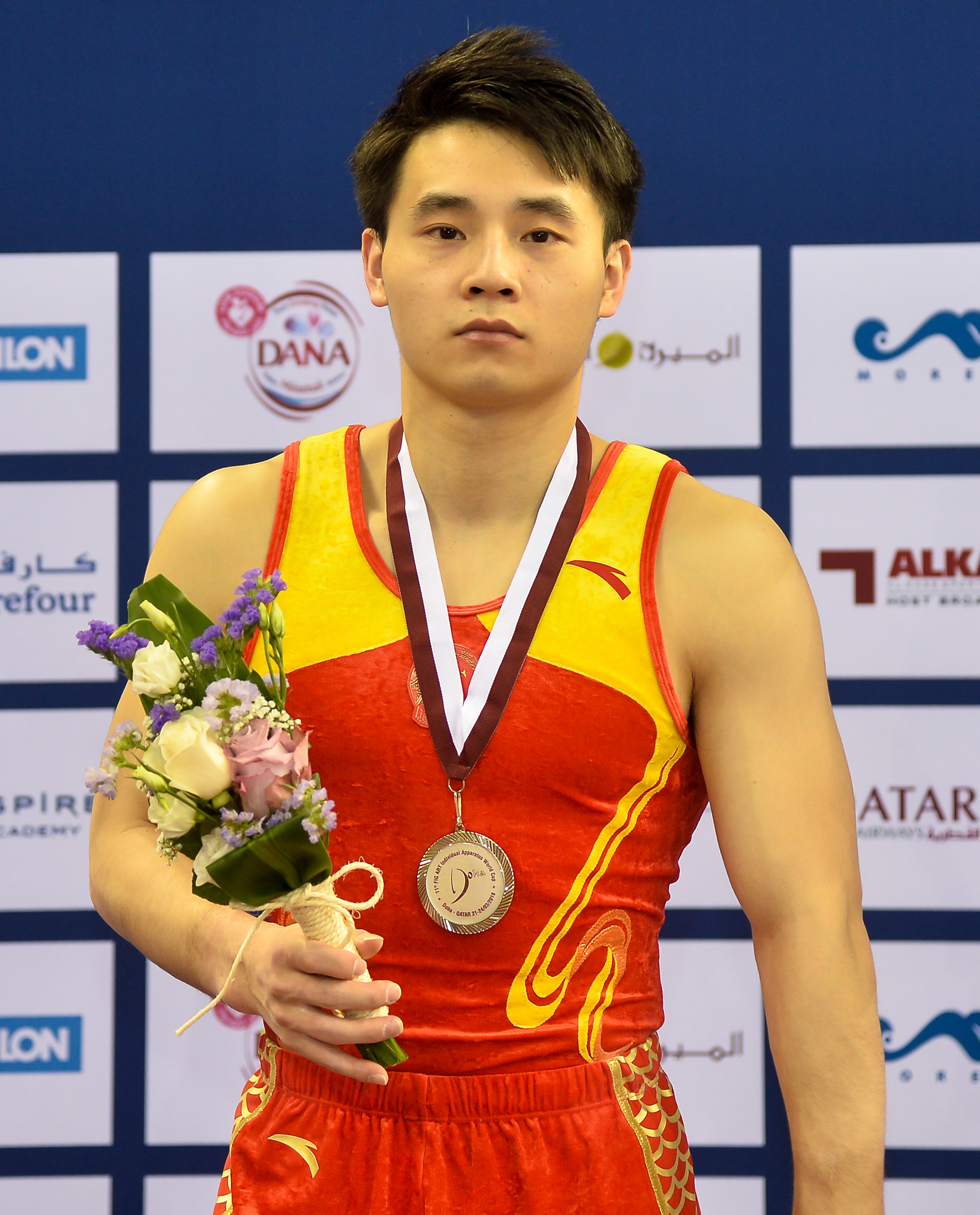 体操——世界杯卡塔尔站:屈瑞阳获男子跳马亚军(1)