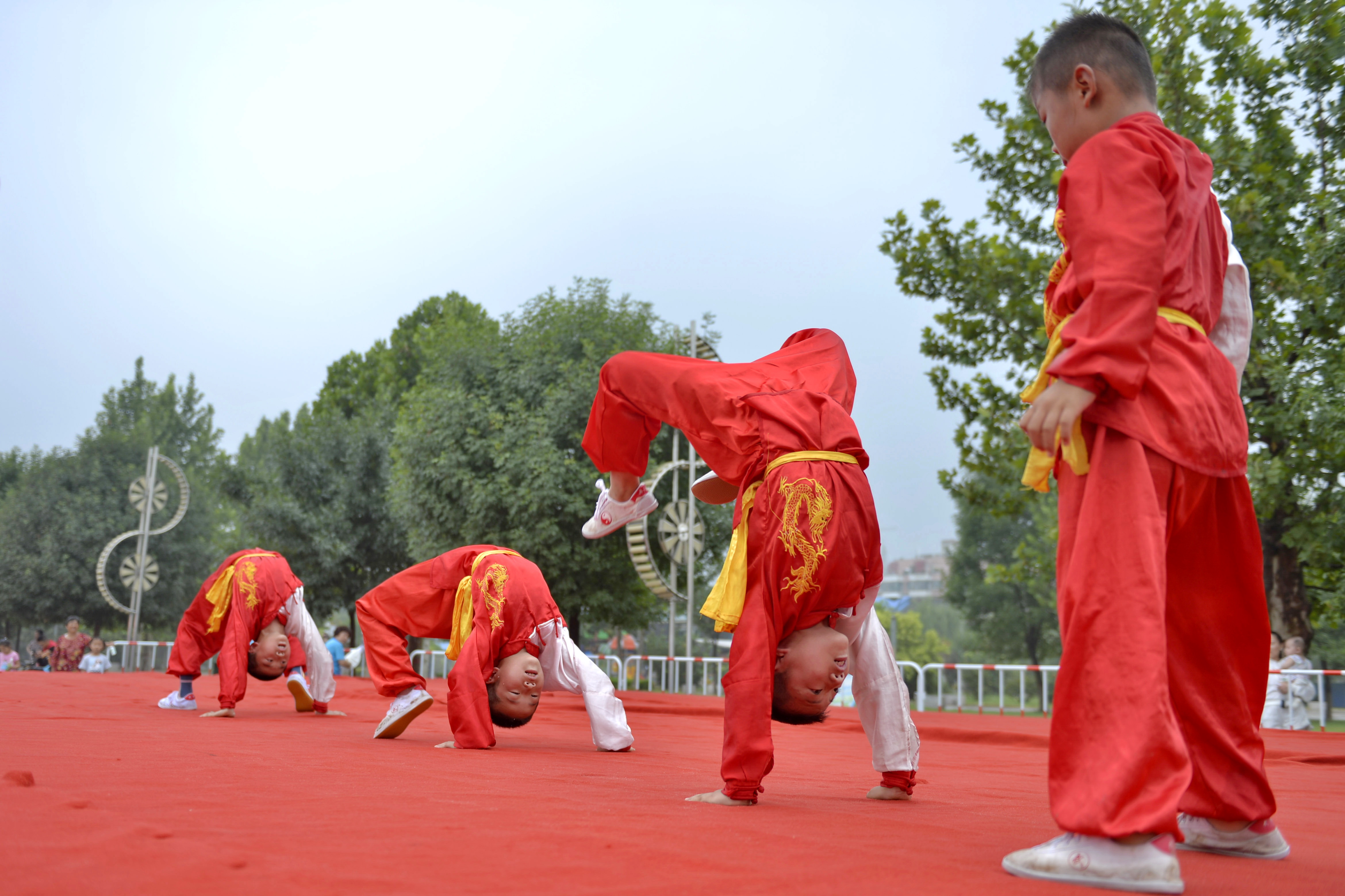 武术——中华潭腿传统武术精英赛举行(1)