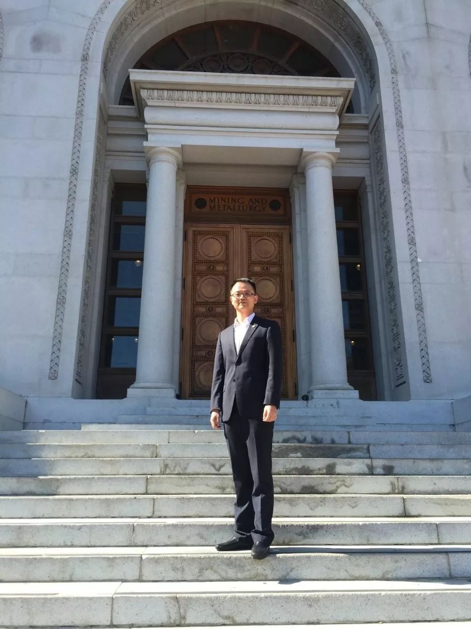 十佳研究生辅导员拟获得者简介 沈逸超   新闻学院2