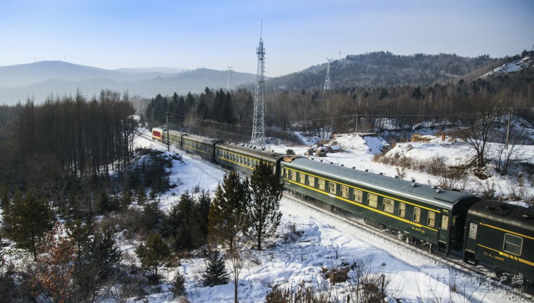 【新春走基层】乌伊岭上春运铁路守车人