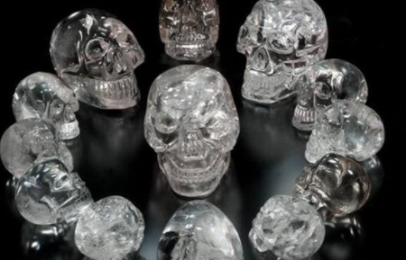 神秘的玛雅水晶骷髅头,你现在告我是假的?网友:千真万确