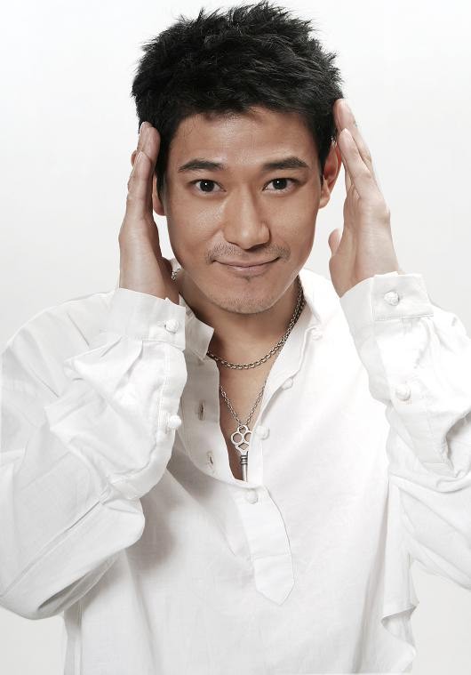 矢野浩二晒近照,和女儿背影超温馨,女儿是中国国籍很自豪!