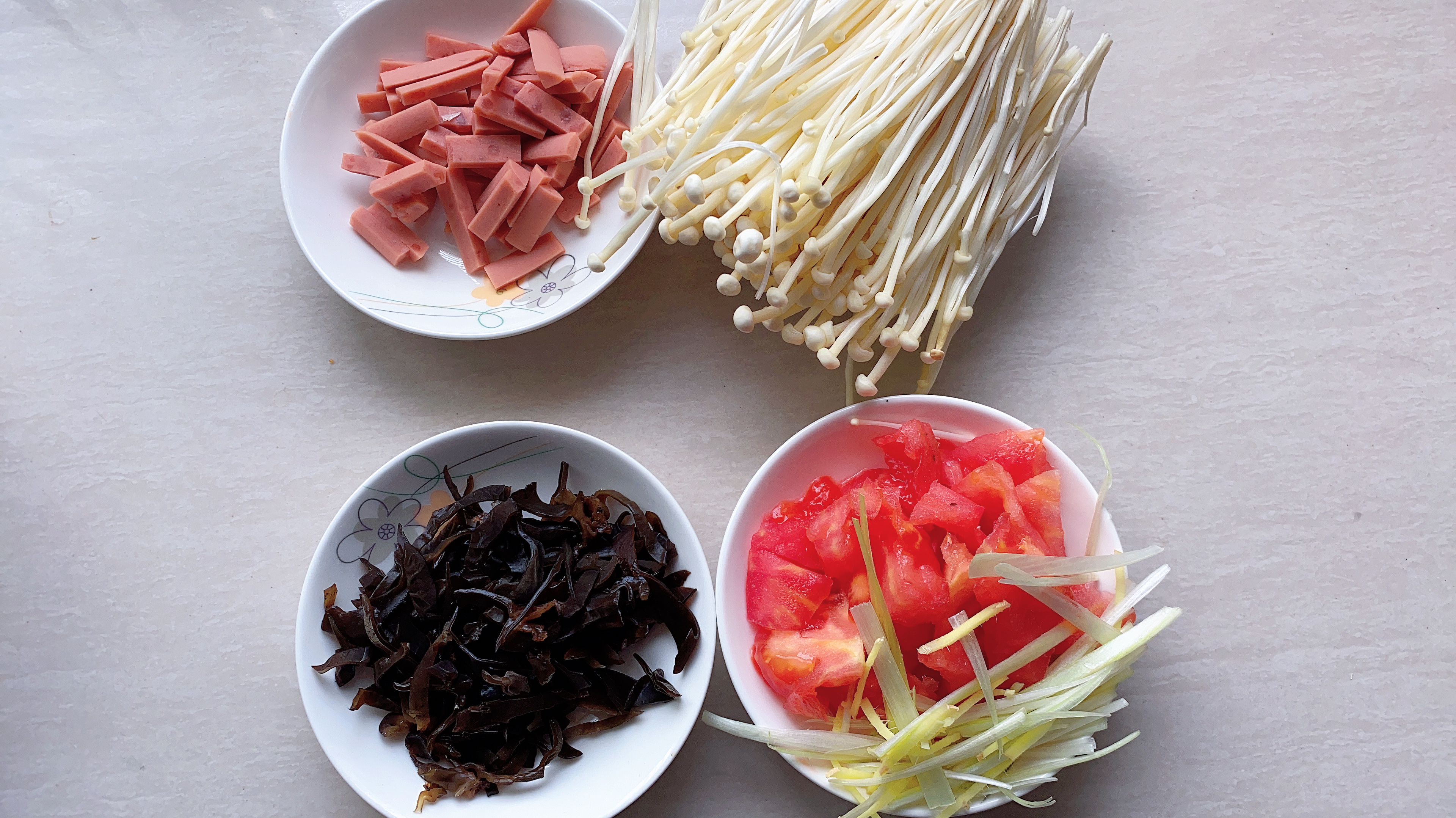 这样做鱼肚酸辣汤,酸辣开胃,超级美味