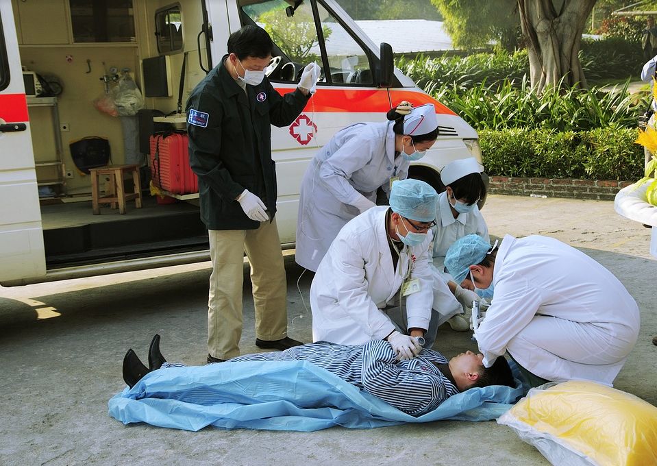 台湾艺人高以翔凌晨猝死!高强度运动场合这些急救设备必须有!