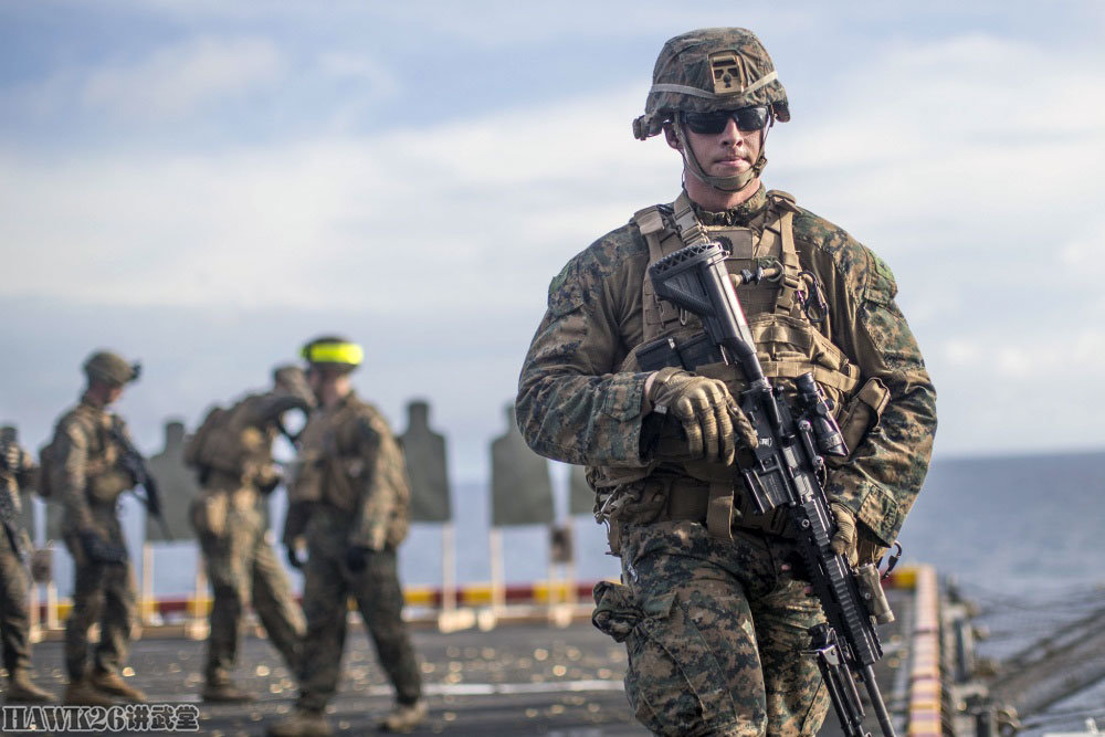 美国海军陆战队实弹射击训练 hk416正逐步普及 取代m4卡宾枪