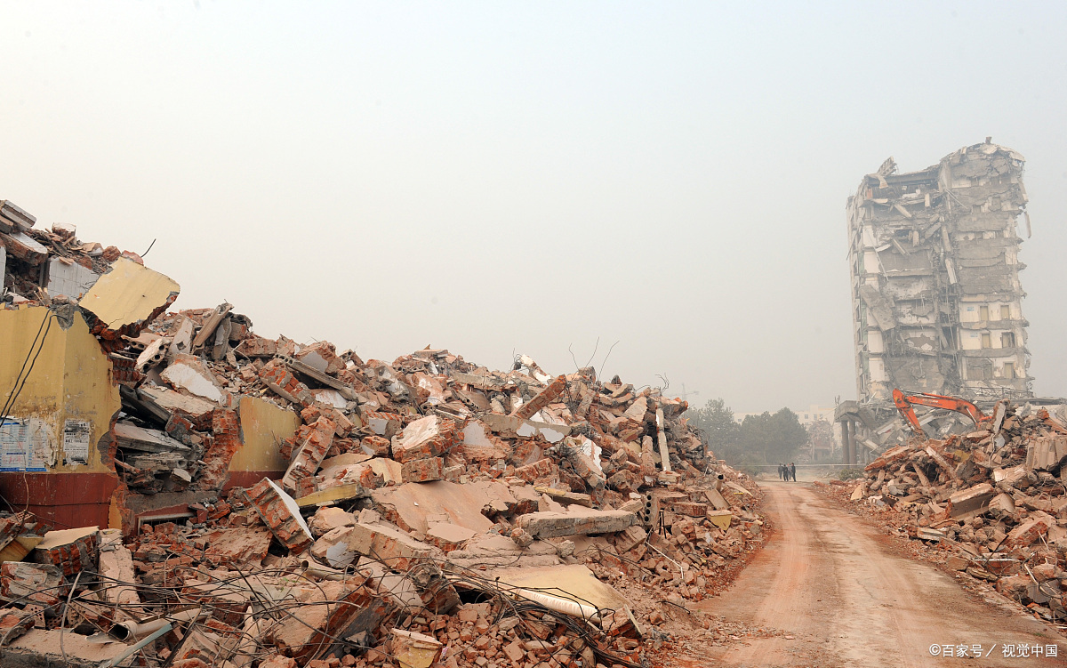 我有两个孩子,最近老家拆迁了,我们得到了90万的赔偿款