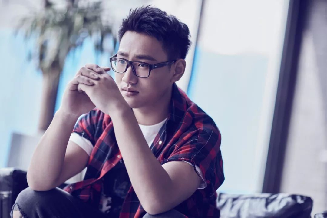 《向前一步是幸福》播出,"金钱与幸福"的思辨关系成核心议题