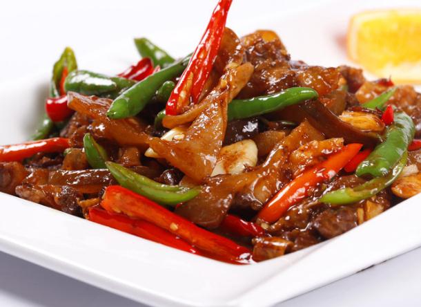 尖椒牛肉的家常做法,鲜嫩多汁,开胃下饭,大人小孩都喜欢吃