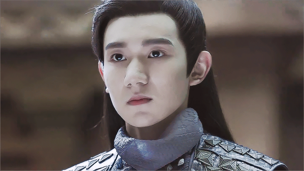 男星古装版邪魅一笑哪家强?韩栋邪魅帅过任嘉伦,张翰妆容太吓人