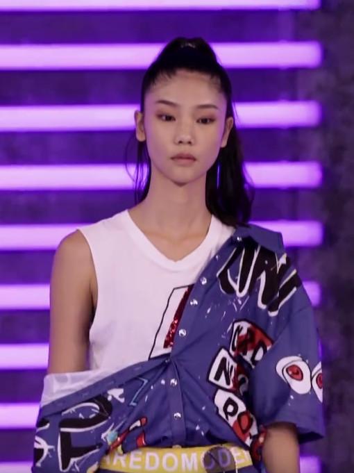 你们猜王艺会登上维密舞台?