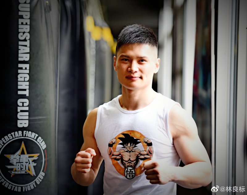 "怒火麒麟"卢冬强闪电一击获wbc冠军金腰带,背后尝尽无数伤痛