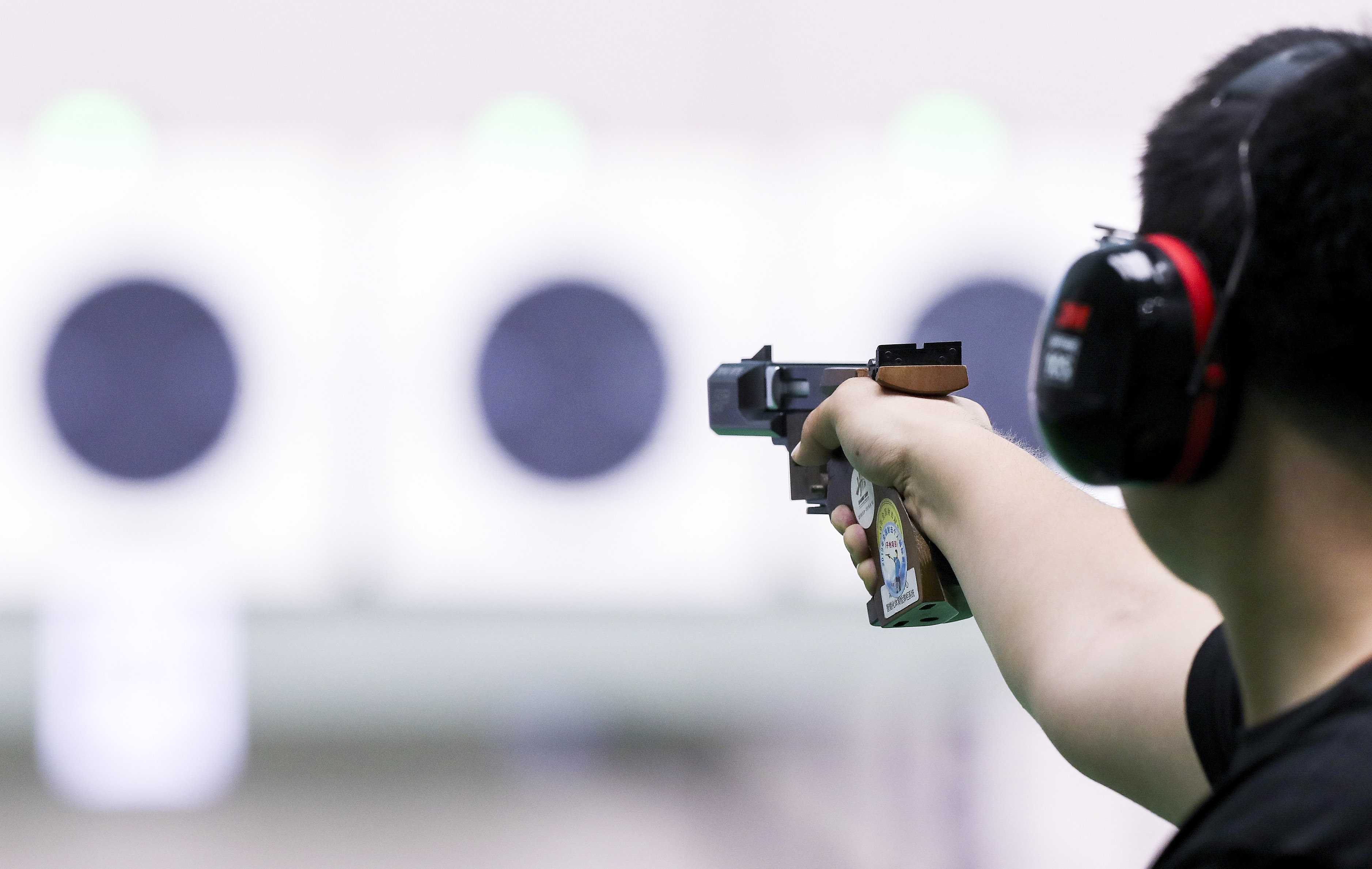 射击——体校甲组男子25米手枪速射个人决赛:刘杨攀夺冠