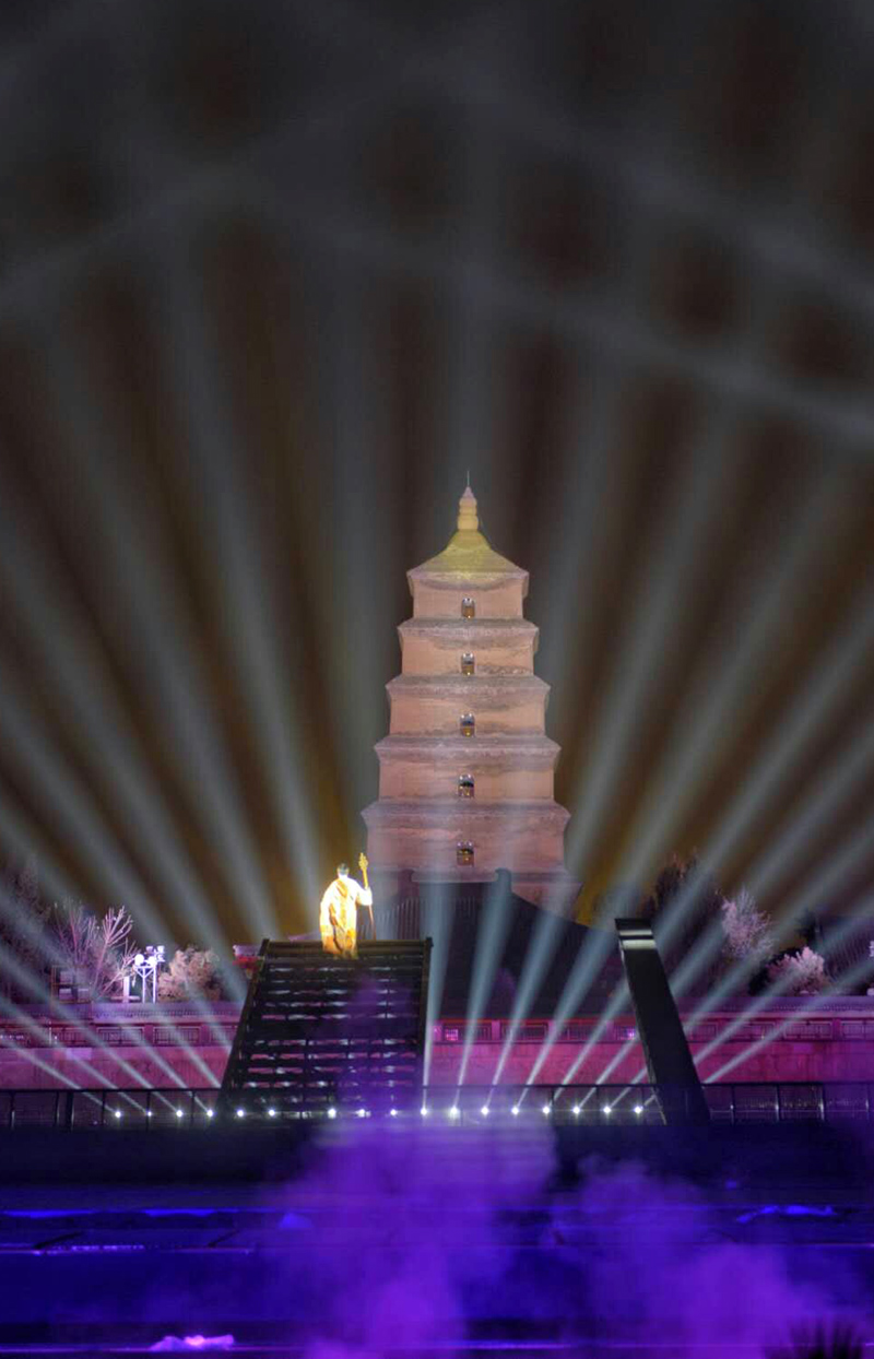西安大雁塔开启跨年模式,《再回雁塔》演出先睹为快