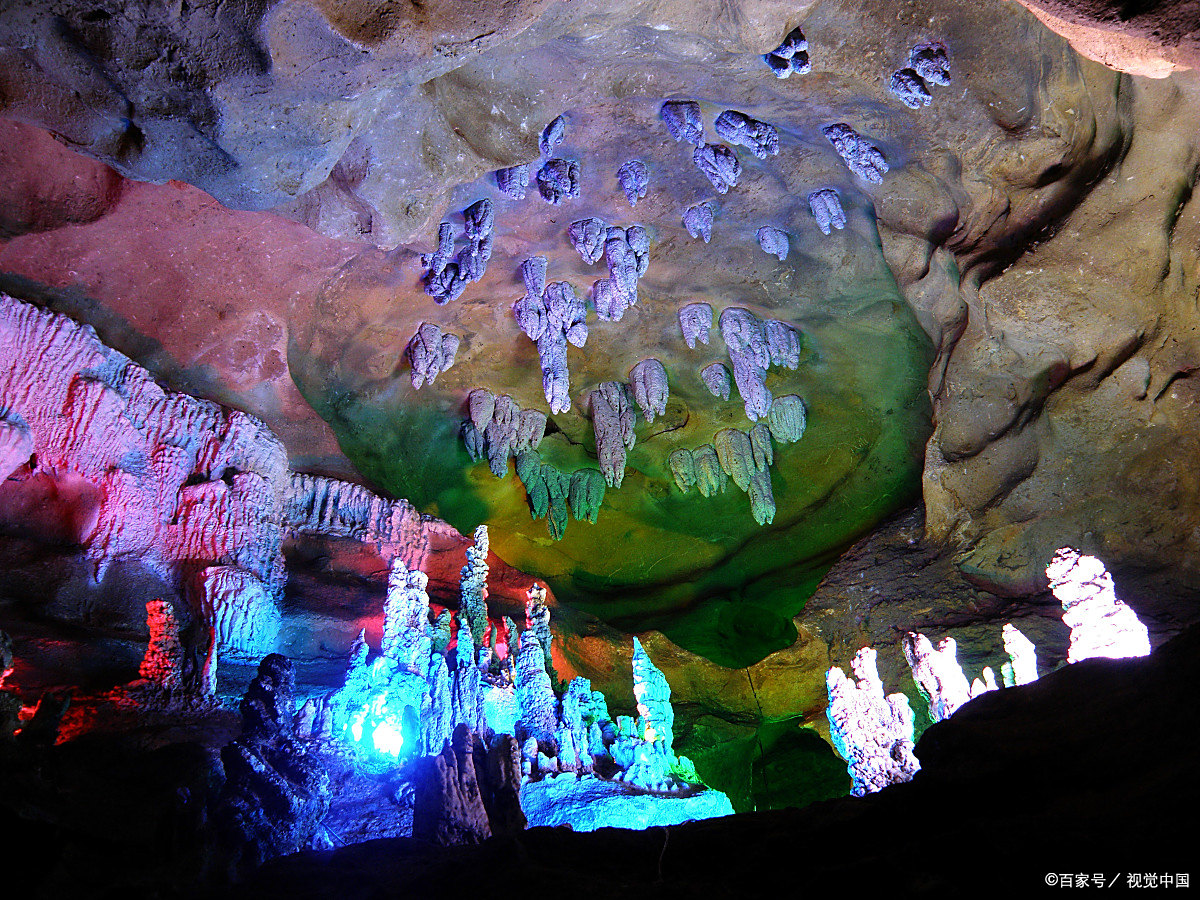 吕梁山上的美景,白马仙洞