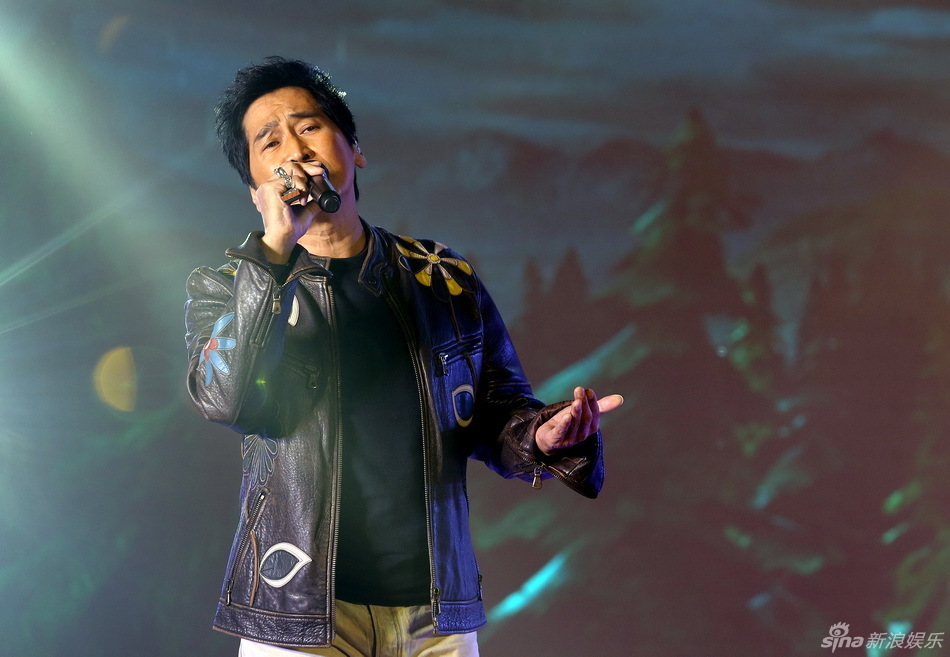 几乎无人匹敌,齐秦本人的音乐成就非常突出,是一种独特的存在