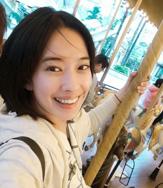 周采诗曾因身体原因中断了演艺之路,终于在2019迎来好消息