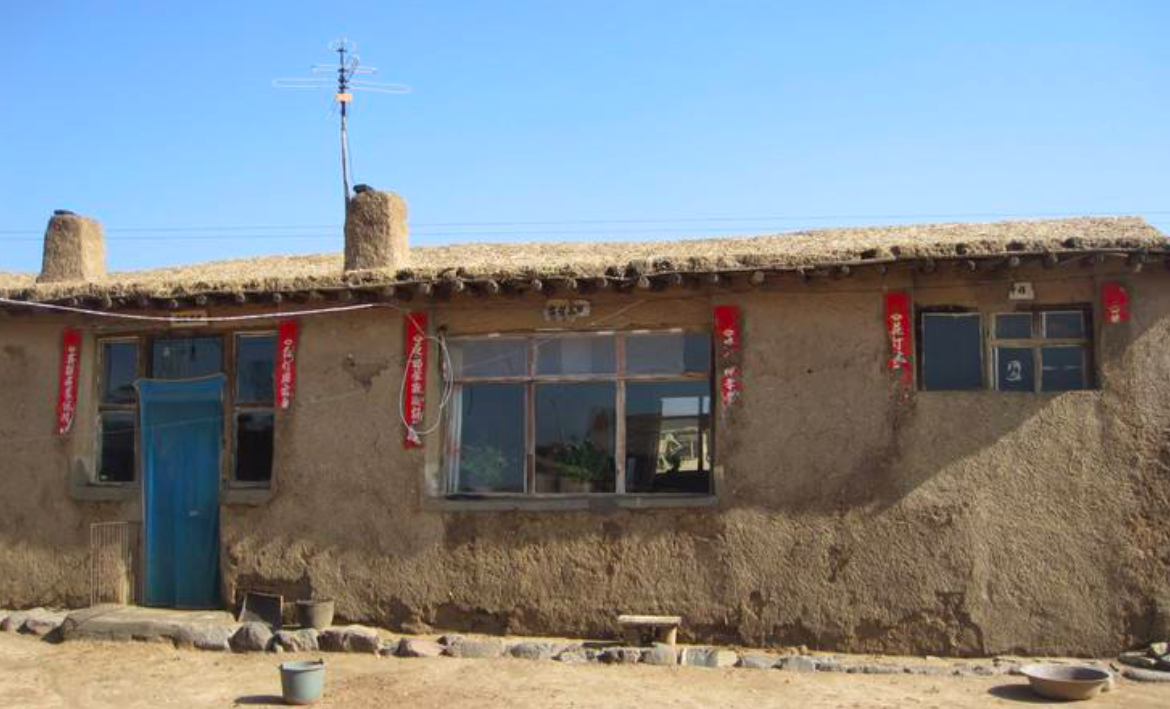 农村怪象,老人更愿意住在土房子里,这是为什么?