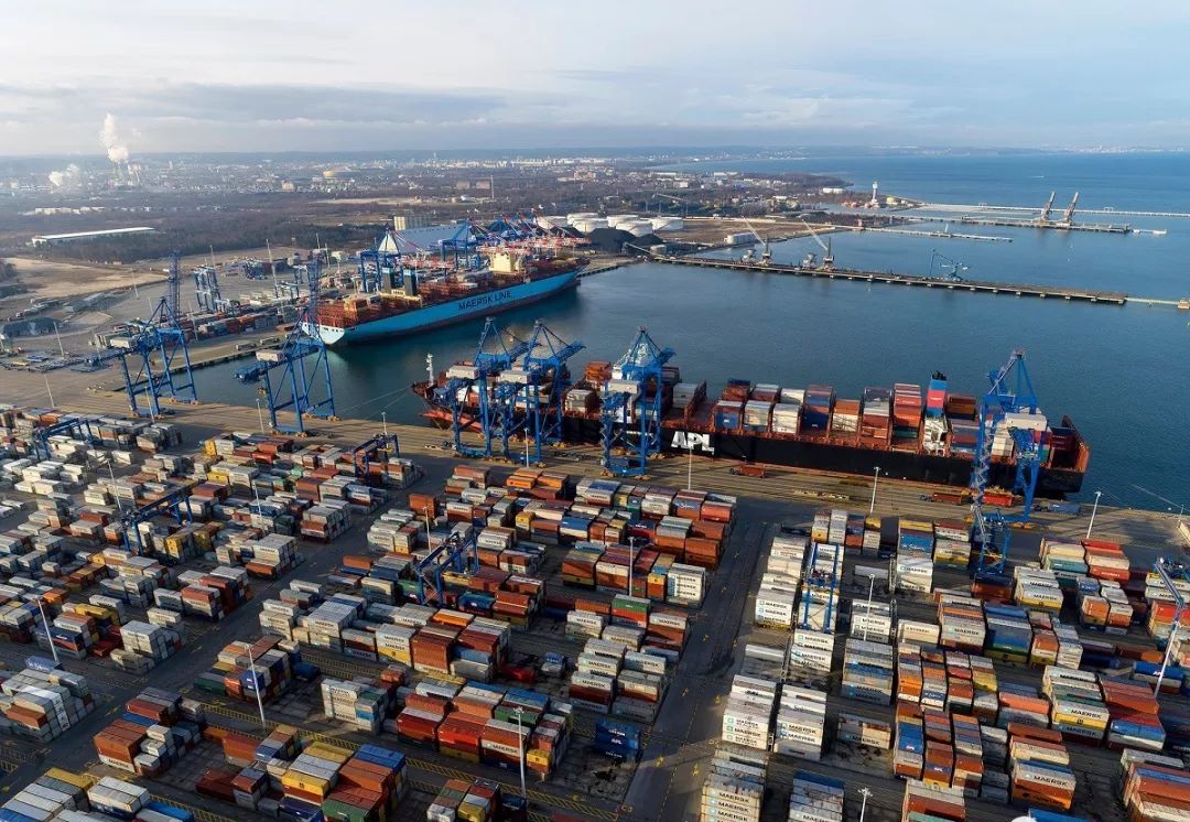 港口运营商疯狂"抢地盘"!psa 11亿美金收购波兰最大集装箱码头