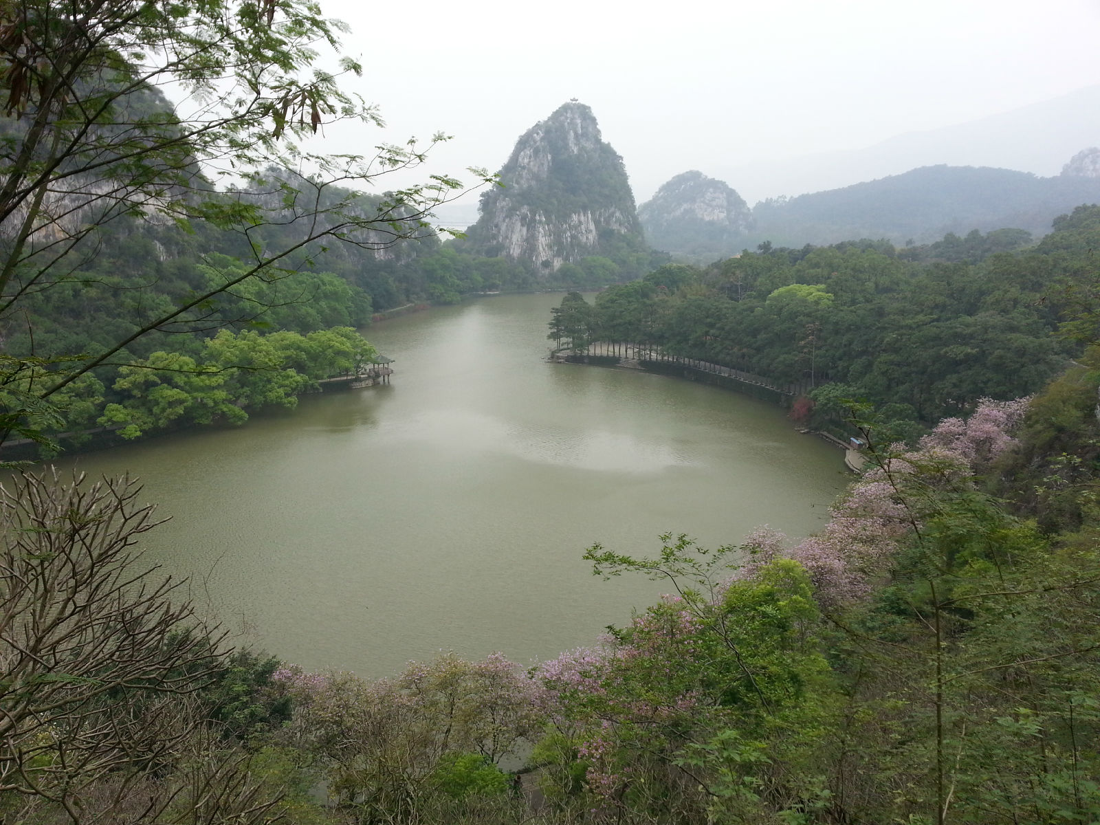 除了肇庆七星岩景区,诸暨西施故里,环境很好的知名风景名胜区原来还有