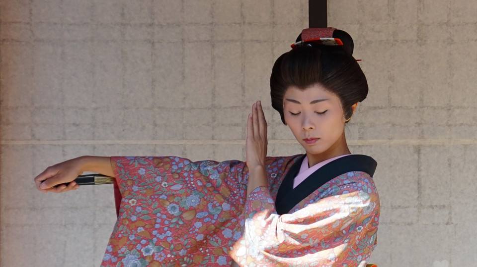 日本舞姬不对外国游客开放,只因这两个方面,花钱买不到的服务