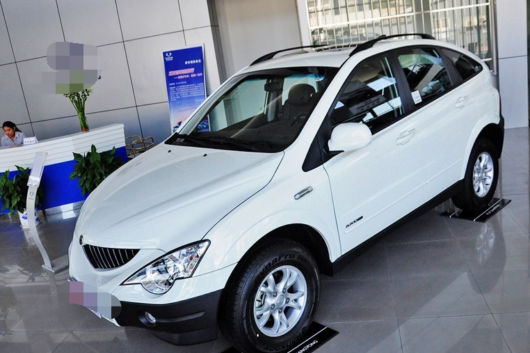 双龙-爱腾2.3l四驱自动豪华汽油版,高颜值的外观,感觉很有面子