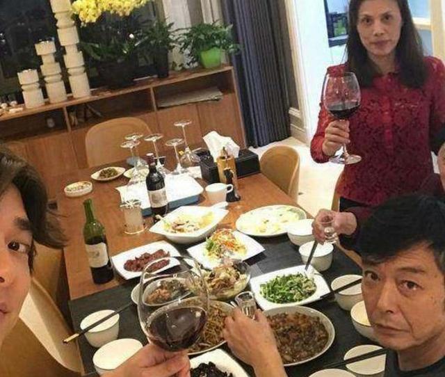 男神李易峰的豪宅:在家吃饭也要喝红酒,生活中充满格调奢华