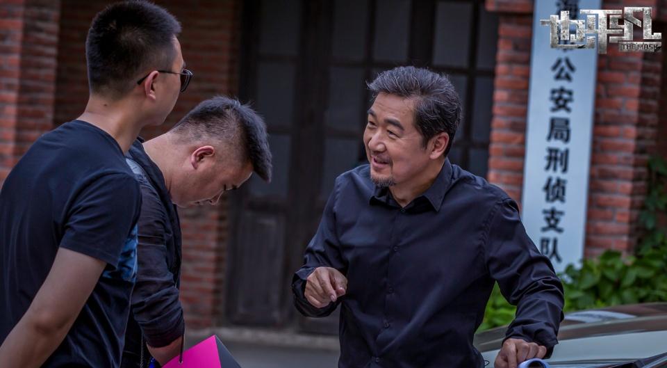 林峰与张国立跨次元合作,悬疑反转剧情太吸睛,连配角都很大腕