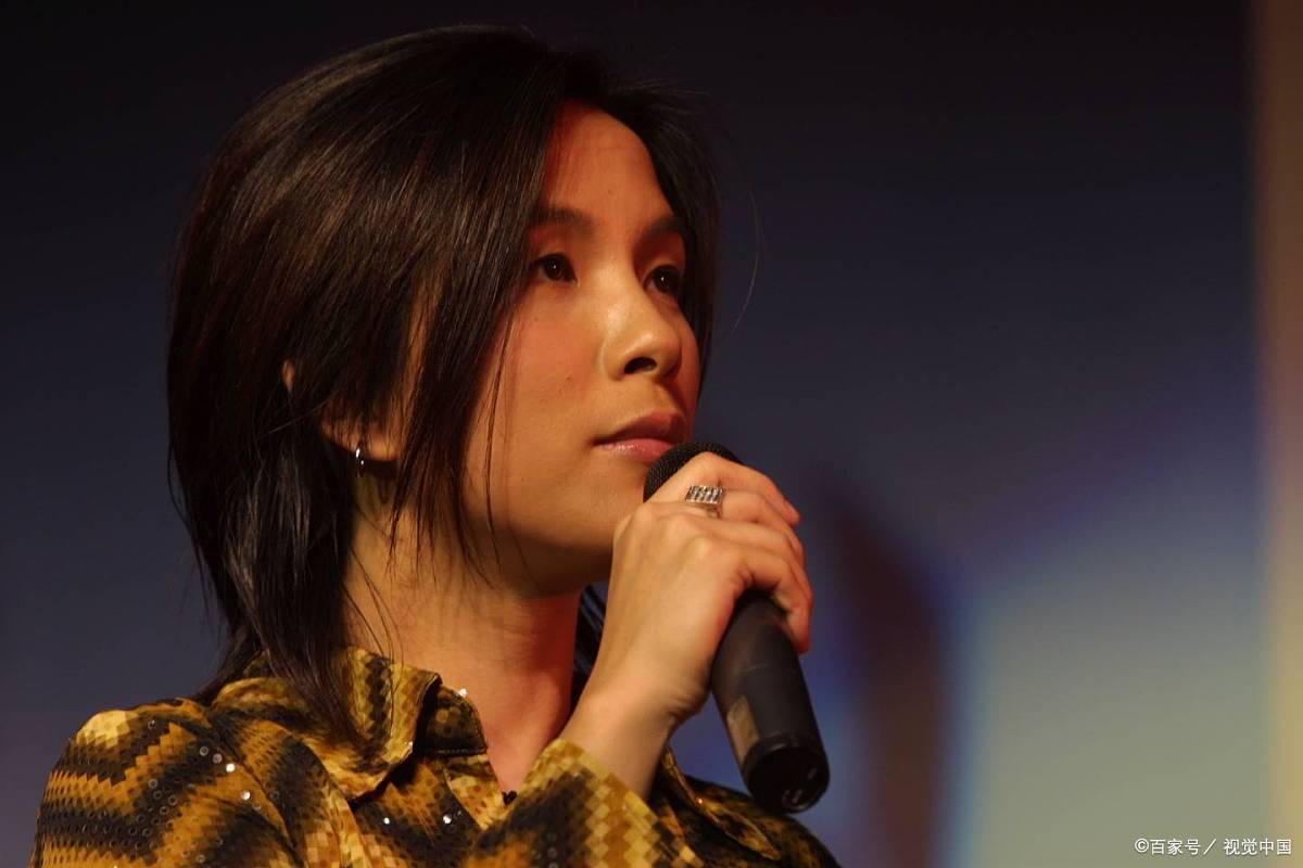 潘美辰的一曲《我曾用心爱着你》,唱哭了多少痴情男女,感同身受