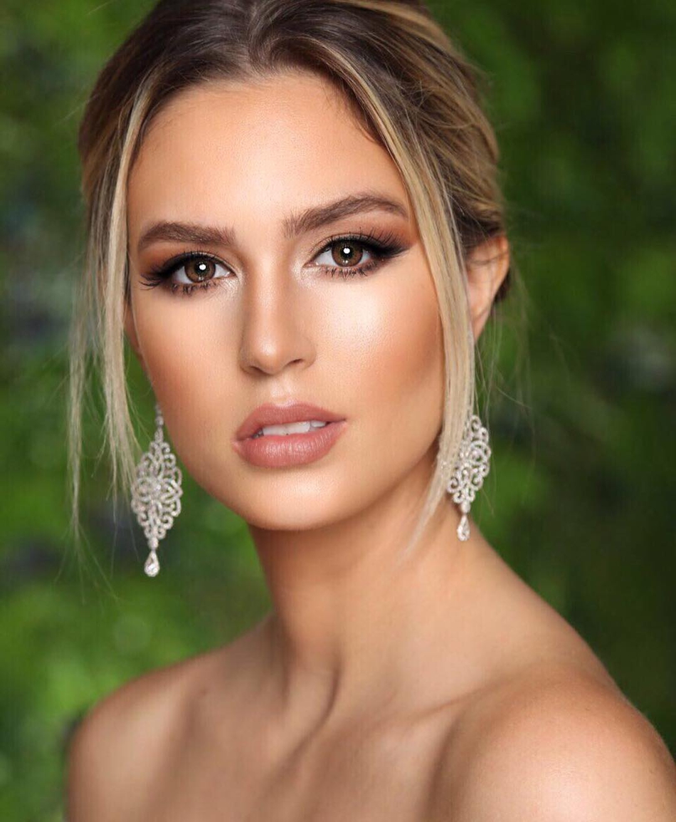 图集-fe车手皮奎特现任女友写真