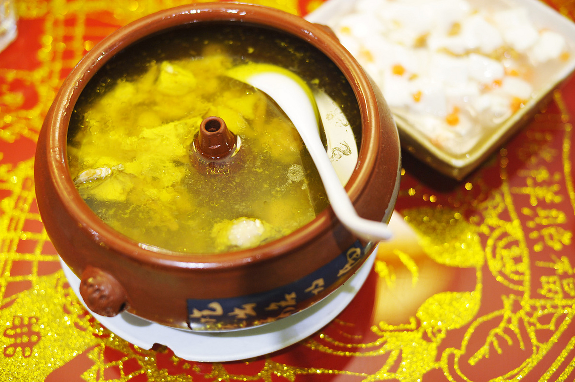 【昆明行吟·美食篇】—— 一颗印滇菜馆:浓情满溢的云南美食之旅