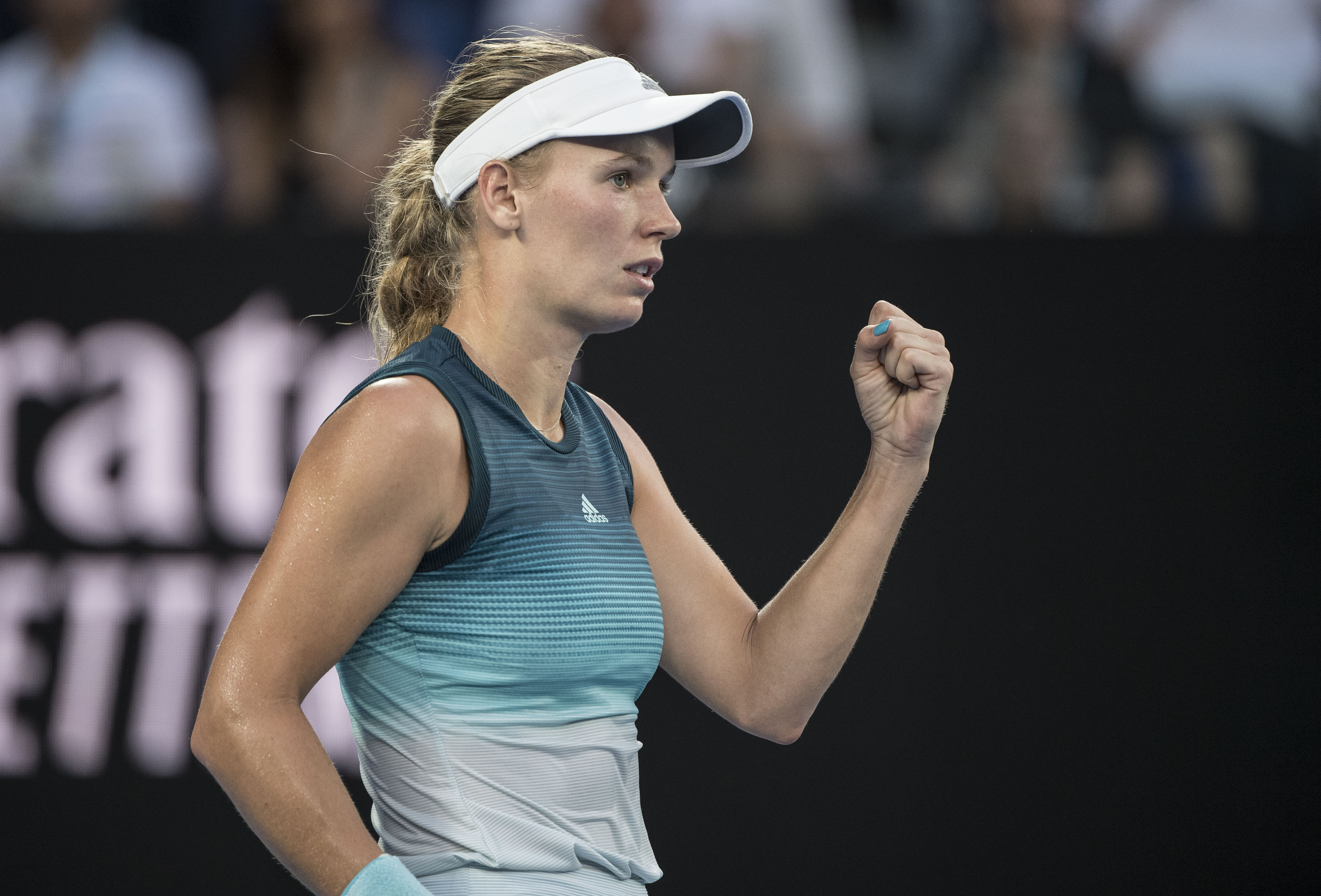 网球——澳网女单:沃兹尼亚奇晋级