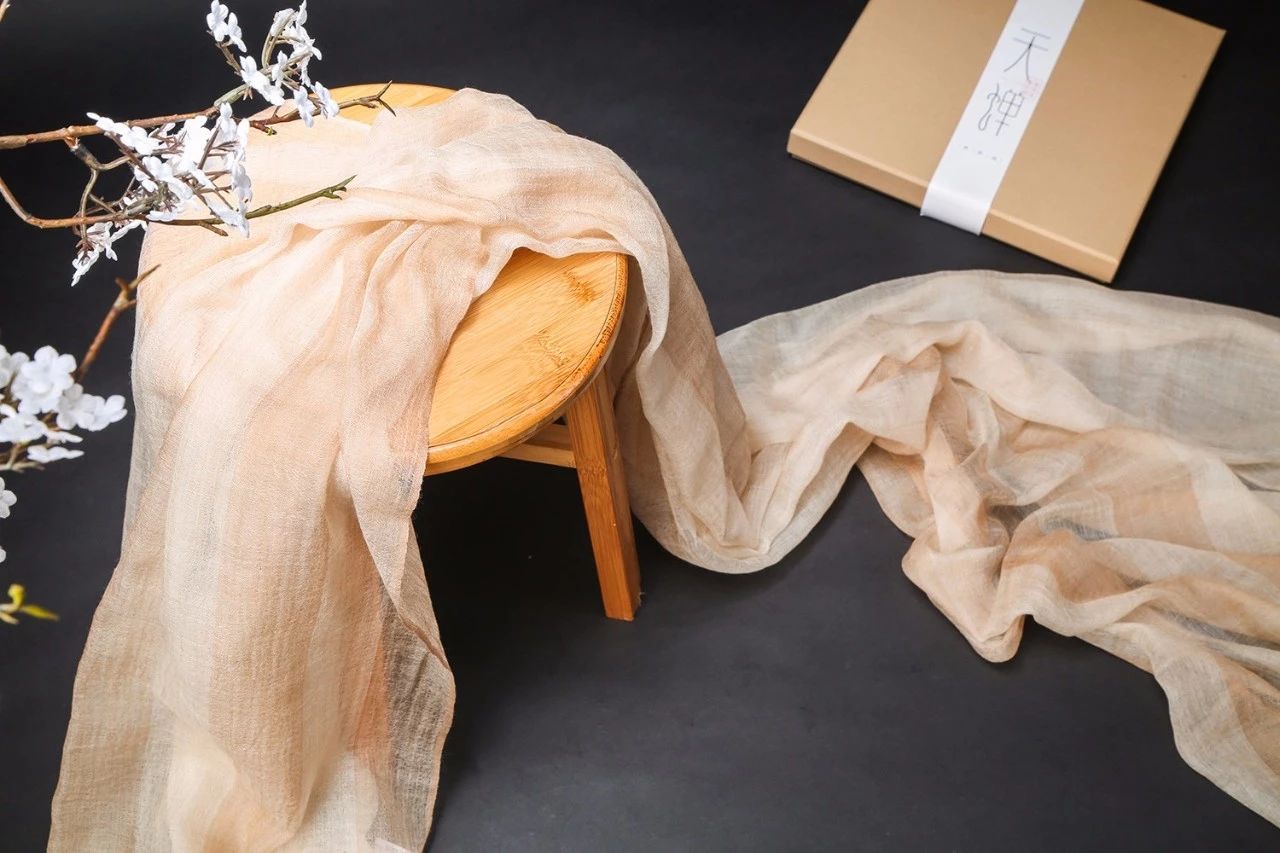 三毛的温柔,留给了撒哈拉,那抹唤作戒指绒的温柔,留给了阿拉善