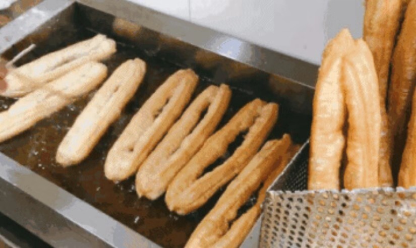 月销量1500的毒油条,店家被判缓刑,到底是轻还是重?