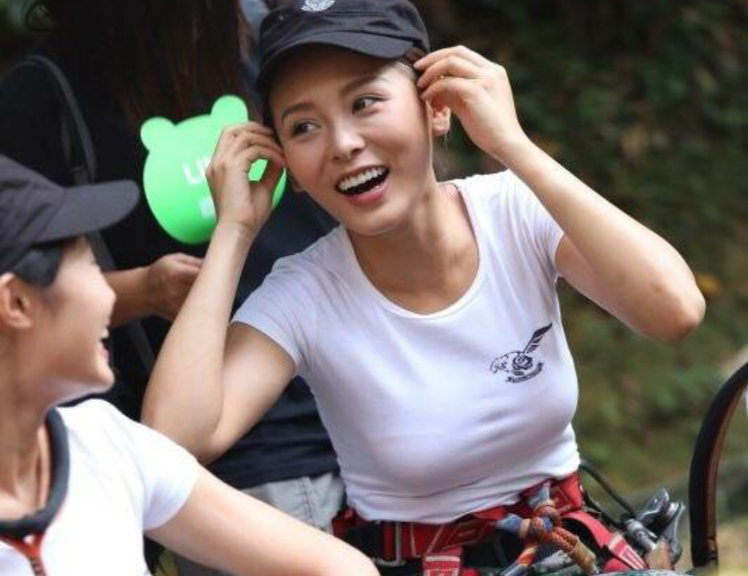 "嫩版范冰冰"何佩瑜再出新作品,再次上演《一路向西》剧情?