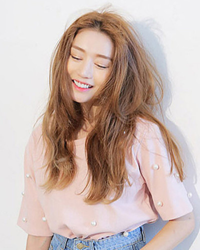 韩国中分卷发发型图片 十足唯美气质招桃花运