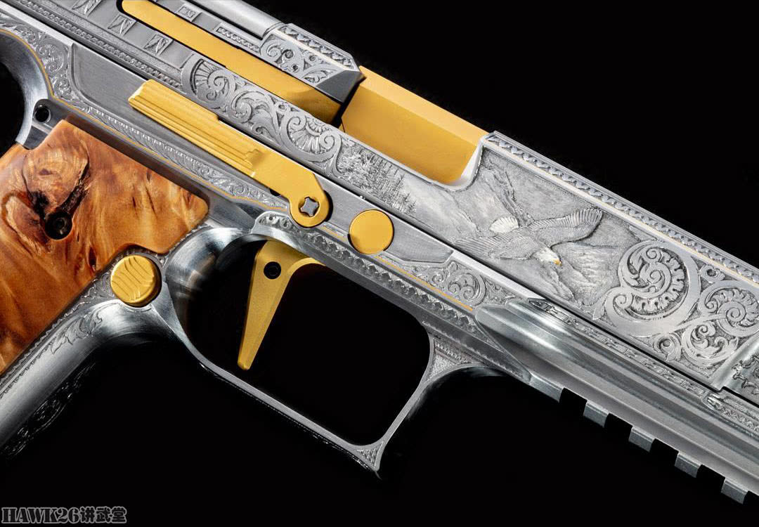 唯一的沃尔特q5竞赛手枪雕刻版 枪管等零件采用24k镀金