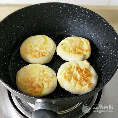 山楂果酱糯米馅儿饼